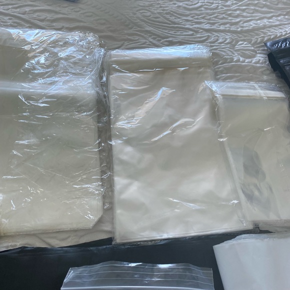 Shipping Items Bundle - Picture 8 of 8